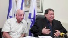 שר התמ''ת בנימין בן אליעזר מימין, והמדען הראשי במשרד, ד''ר אלי אופר. צילום: אסף שילה - ישראל סאן
