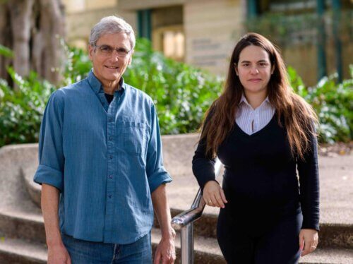 Liron Grover and Prof. Ehud Ahisher. with a sensitive eye. Weizmann Institute spokeswoman photo