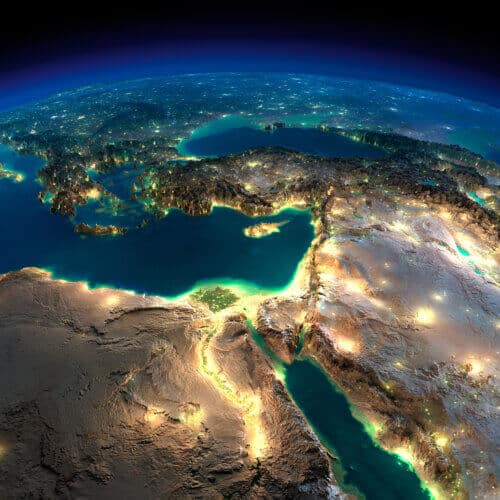 شرق البحر الأبيض المتوسط ​​وإسرائيل فيه في صورة ليلية من الفضاء. الصورة: موقع Depositphotos.com
