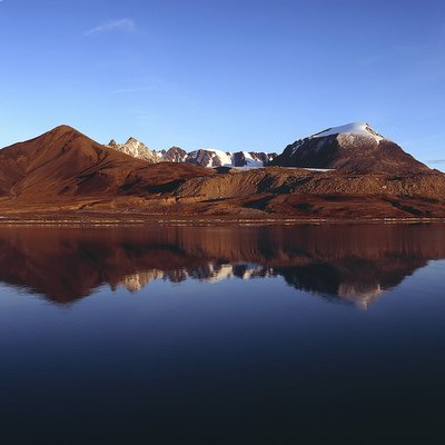 The Sverfyl volcano at 80 degrees north latitude in Svalbard, Norway, erupted through a thick layer of ice about a million years ago.