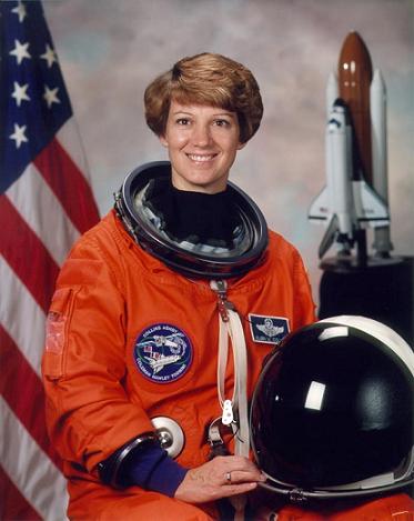 Commander of the Discovery, Eileen Collins. come to Israel
