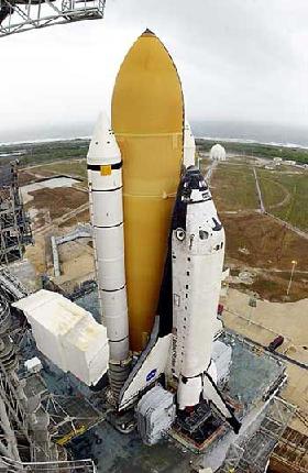 The shuttle Columbia on the launch pad, January 2003