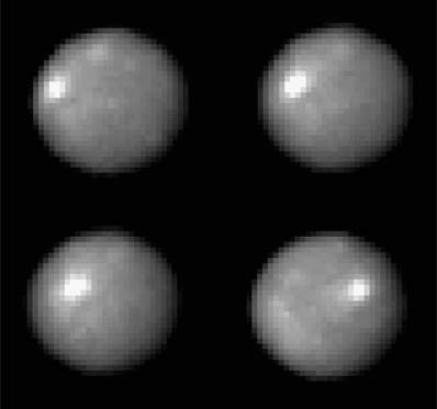 קרס-מבט אל גדול האסטרטאידים. ארבעה צילומים של האבל הפרש של שעתיים וחצי - בדיוק רבע הקפה של הגוף השמימי סביב עצמו