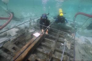 Underwater archeology at Dor Beach. Photo: Haifa University