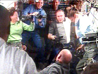 تحية_STS-118_Expedition15_110807
