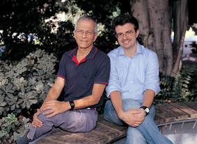 מימין: ד