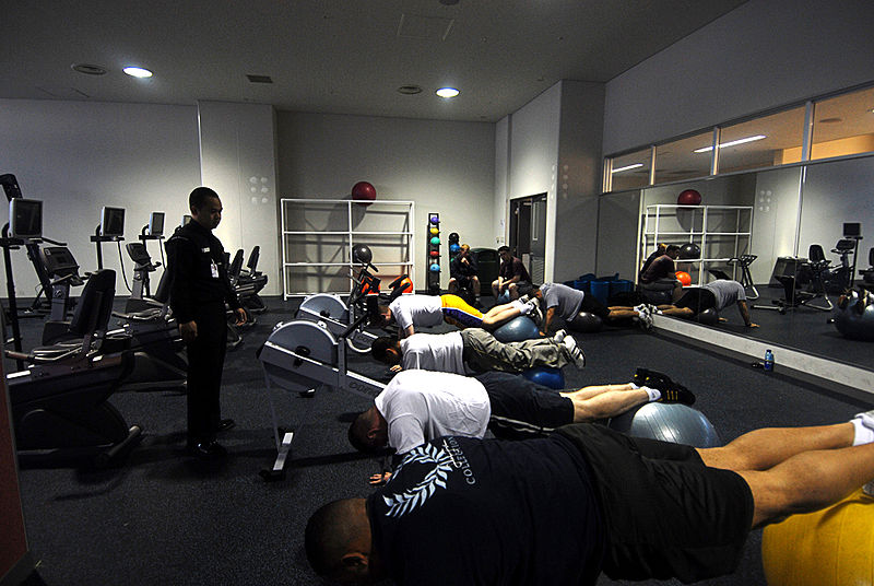 Physiotherapy for back injuries at the Navy clinic