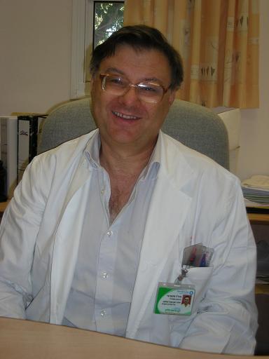 Prof. Gary Sinoff, Deputy Director of the Geriatric Department at the Carmel Medical Center