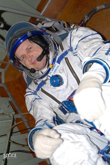 تشارلز سيموني، سائح الفضاء الخامس في التدريب