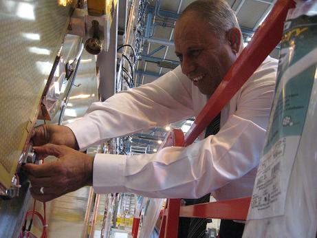 Science Minister Ralav Majdala turned the last screw in the Israeli experiment at CERN a few months ago. Photo: Ministry of Science