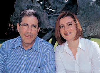 סוהא נפר אבו-עמארה ופרופ' בנימין גיגר. תחרות ריצה סוהא נפר אבו-עמארה ופרופ' בנימין גיגר. תחרות ריצה
