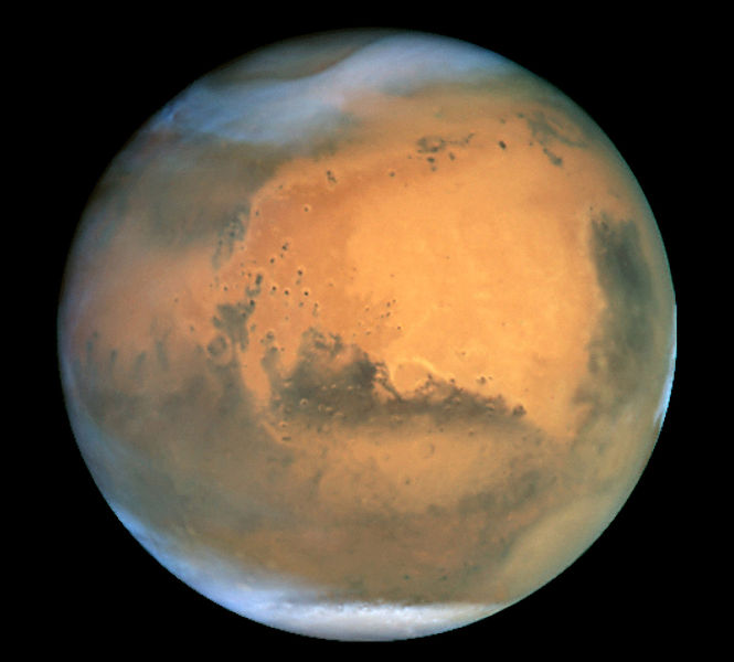 מאדים כפי שצולם על ידי טלסקופ החלל האבל עבור NASA ו ESA
