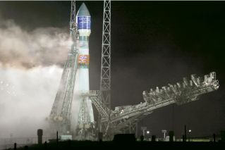 שיגור הלווין עמוס 2 בשנת 2003