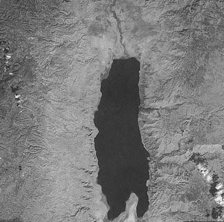 ים המלח מן החלל - צילום: סוכנות החלל היפנית