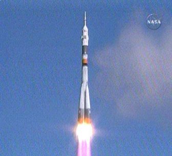 השיגור מבייקונור של הצוות ה-18 ותייר החלל גאריוט. מתוך אתר נאס''א