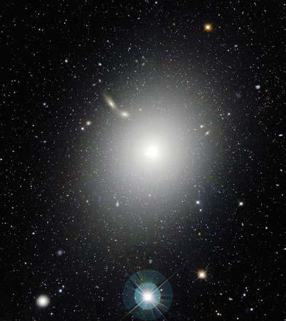 תמונה  2: גלקסיה אליפטית