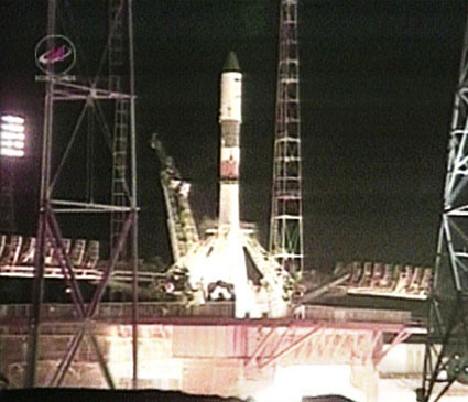 שיגור החללית סויוז ועליה הרכיב פויסק. צילום: NASA TV