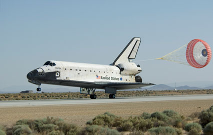Space shuttle Atlantis landing, May 24, 2009