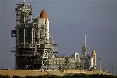 אנדוור ואטלנטיס על שני כני שיגור בו זמנית. אירוע נדיר והפעם זו גם הפעם האחרונה אנדוור ואטלנטיס על שני כני שיגור בו זמנית. אירוע נדיר והפעם זו גם הפעם האחרונה