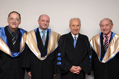 Right: Mandy Moros, President Shimon Peres, Prof. Daniel Zeifman and Prof. Ron Naaman
