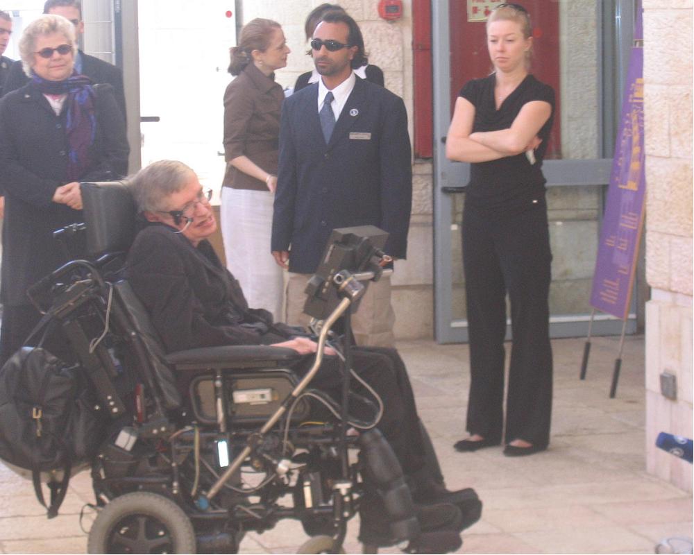 Stephen Hawking at the Science Museum in Jerusalem, December 2006. Photo: Avi Blizovsky