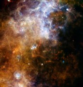 תמונה של אבק בינכוכבי מטלסקופ החלל הרשל