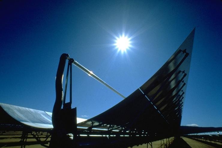 אנרגיית השמש - מקור אנרגיה ירוק ובלתי נדלה. מתוך ויקיפדיה