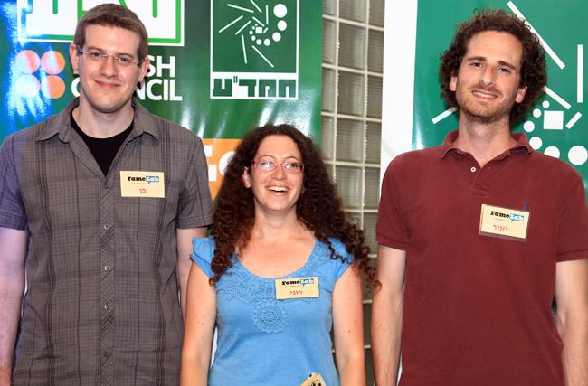 الفائزون الثلاثة بالمراكز الأولى في فايملاب 2010: من اليمين: يائير بن هورين، روني عتيدا، بن هورويتز. الصورة: سيون بلاك