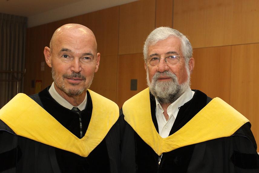 סטיב גרנד (משמאל) עם האלוף (מיל.) עמרם מצנע, בקבלם אתמול תואר "דוקטור לשם כבוד" מהטכניון