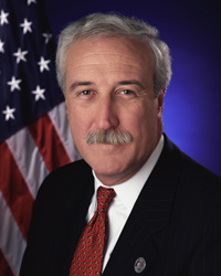 Sean O'Keefe. Head of NASA in 2001-2004