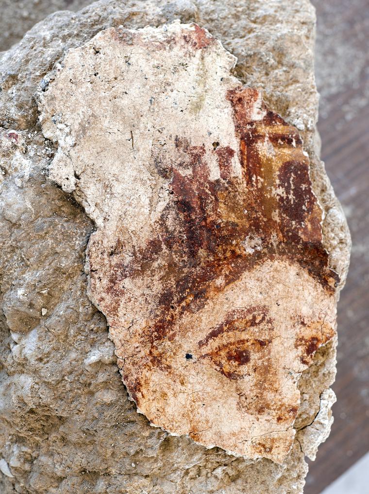 A wall painting of the goddess of fortune Ticha discovered in the Susita excavations. Photo: Haifa University