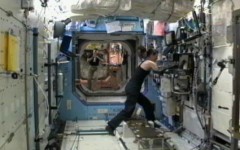 טרייסי קולדוול דייסון שבה לעסוק במשימות על תחנת החלל הבינלאומית, 24 בספטמבר 2010 לאחר ששעזיבת החללית סויוז TMA-18 נדחתה הלילה בגלל תקלה