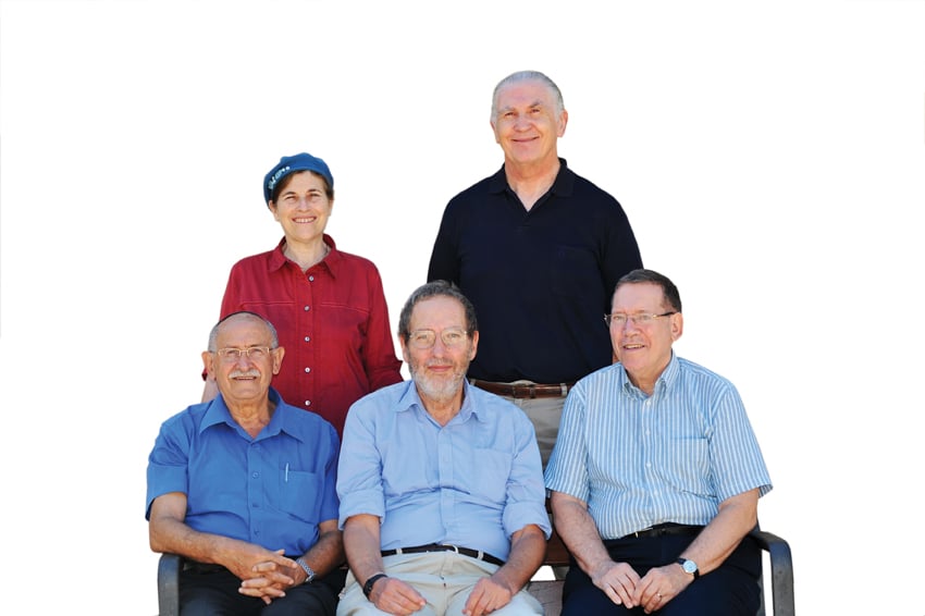 من اليمين: البروفيسور يوئيل سوسمان، الدكتور حاييم بريلوسكي، البروفيسور دورون لانتز، مارلين شافران والبروفيسور مئير فيلتشاك.