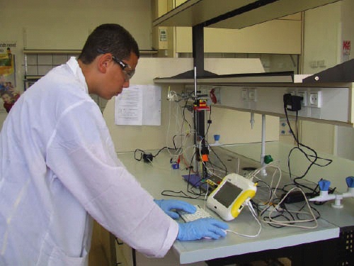 The chemical laboratory at the Dashan School. Photo: The Technion