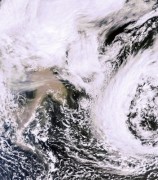 צילום לוויני של פלומת האפר מהר הגעש באיסלנד, 23 במאי 2011. סוכנות החלל האירופית