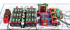 אלכס האנג, פרופסור להנדסת חשמל מאוניברסיטת צפון קרולינה, ממציא מחדש את הטרנספורמטורים שנכון להיום מורידים את המתח של החשמל שמנותב לשכונות כך שהוא יהיה מתאים לשימוש בסביבה ביתית