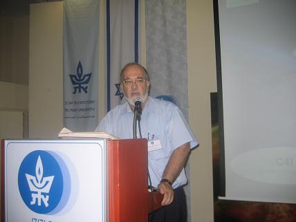 البروفيسور يتسحاق بن إسرائيل في فعالية جمعية أصدقاء جامعة تل أبيب، 2/9/07. تصوير: آفي بيليزوفسكي