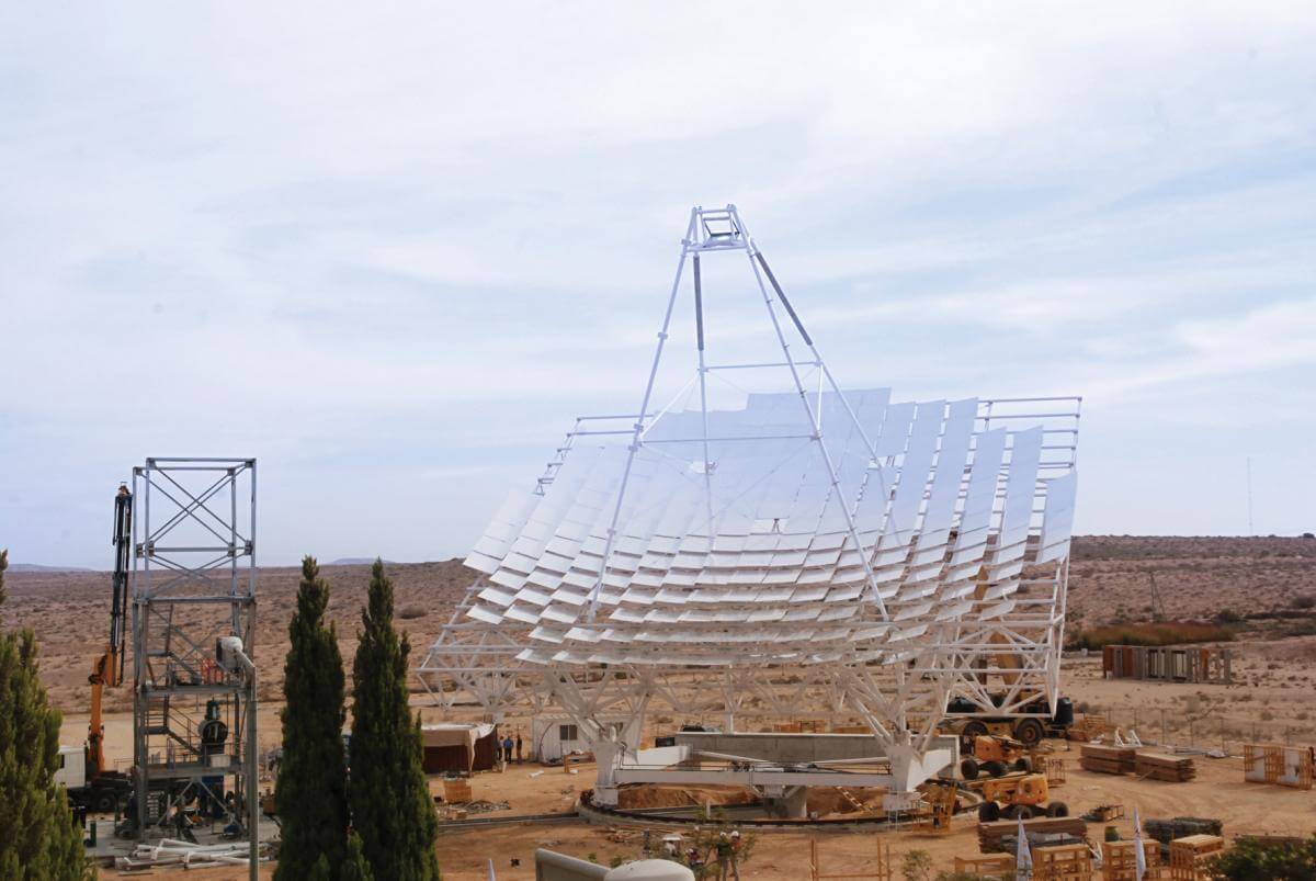 The Heliofocus Heliobooster system is based on a development by the Weizmann Institute. Photo: Weizmann Institute magazine