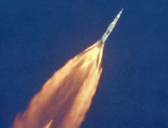 הדקות הראשונות שיגור אפולו 11 מכף קנוורל, 16 ביולי 1969. צילום: נאס"א