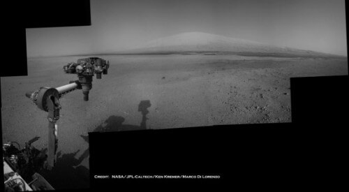 Curiosity against Gale Crater and Mount Sharp on the 14th day of the mission
