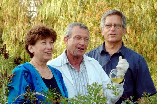 פרופ' אליהו הלדמן, דר' סרינה גרינברג ודר' צ'רלס לינדר 