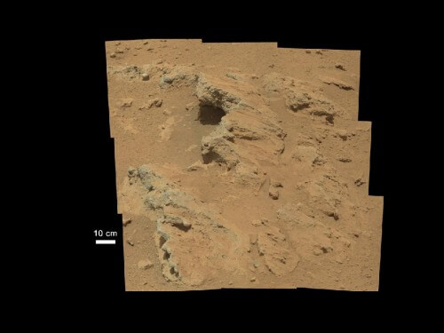 בתמונה: רכב קיוריוסיטי של נאס"א גילה עדויות לערוץ נחל שזרם על מאדים בכמה אתרים, לרבות הופעת הסלעים המתוארת בתמונה זו, שהמדענים כינה בשם 'הוטה' על שם אגם הוטה בטריטוריה הצפון מערבית של קנדה. צילום:: NASA/JPL-Caltech/MSSS 