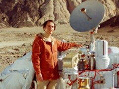 קארל סייגן "מבקר" במאדים. מתוך הסדרה קוסמוס