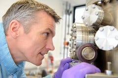 פרופ' תום ג'ונס, אוניברסיטת וורוויק