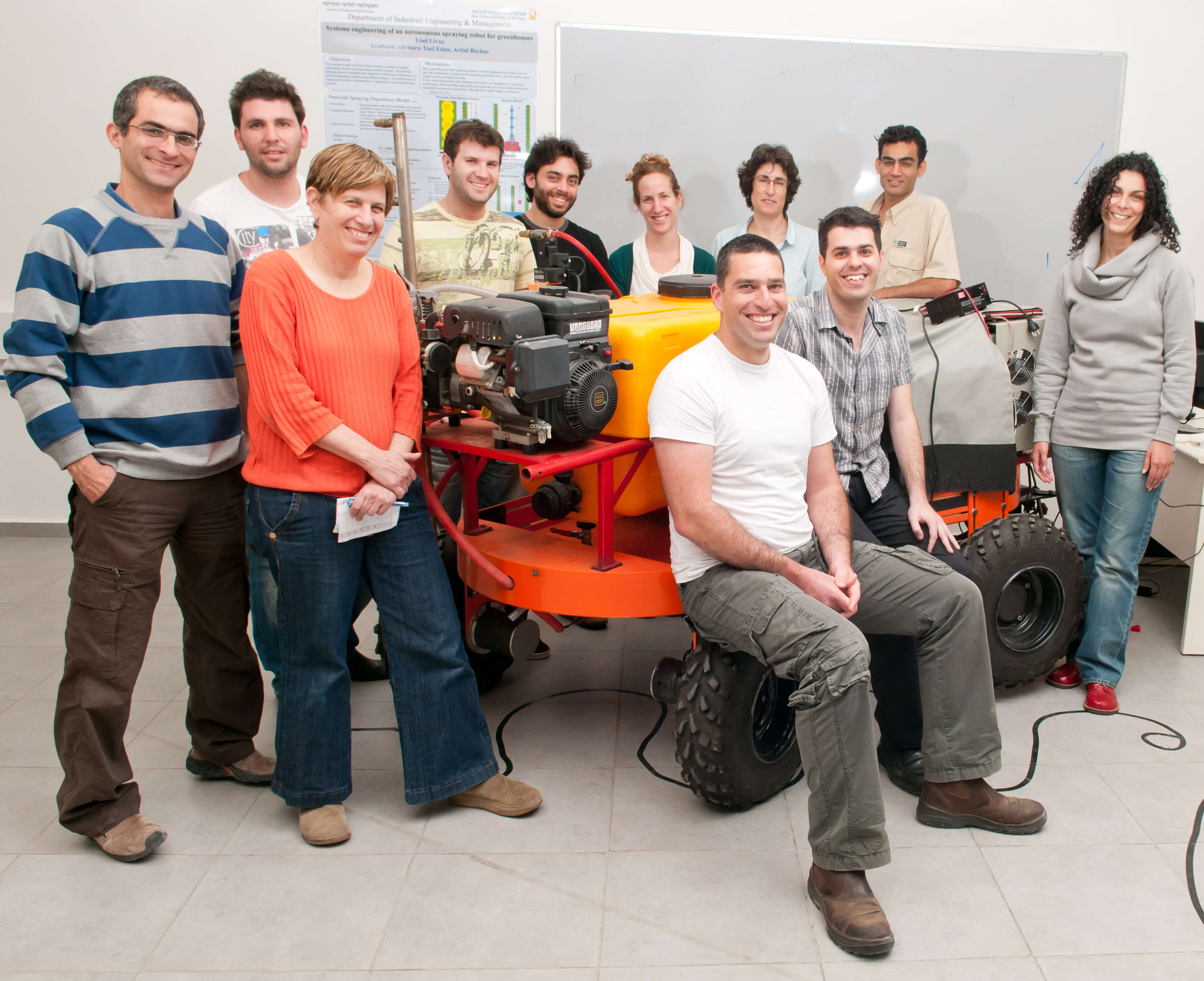Prof. Yael Iden with a group of young researchers from Ben-Gurion University of the Negev who are engaged in the development of robots for agricultural needs. Photo: Danny Machlis, Ben-Gurion University of the Negev.