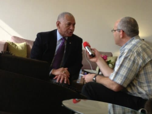 "סיכוי טוב שנשלח עוד אסטרונאוט ישראלי בעשור הבא". בולדן מתראיין לכתבנו לענייני מדע, איתי נבו. צילום: ליבי עוז