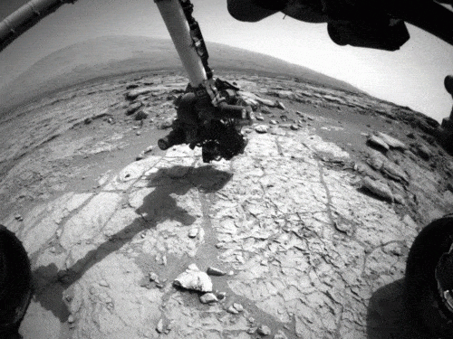 A sequence of three images taken by NASA's Curiosity rover showing the drilling process in the hard rock on February 8, 2013. Photo: NASA/JPL-Caltech/MSSS