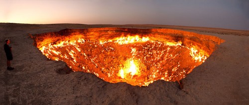 תמונה פנורמית של השער לגיהנום, טורקמניסטן. צילום: מתוך ויקיפדיה