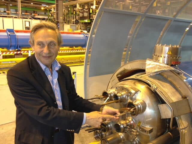 Prof. Giora Mickenberg from the Weizmann Institute at the Sarn particle accelerator facilities. Photography: Itai Nebo