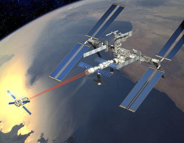 مركبة الشحن الفضائية الآلية - ATV التابعة لوكالة الفضاء الأوروبية تصل إلى محطة الفضاء الدولية. الشكل: وكالة الفضاء الأوروبية ESA